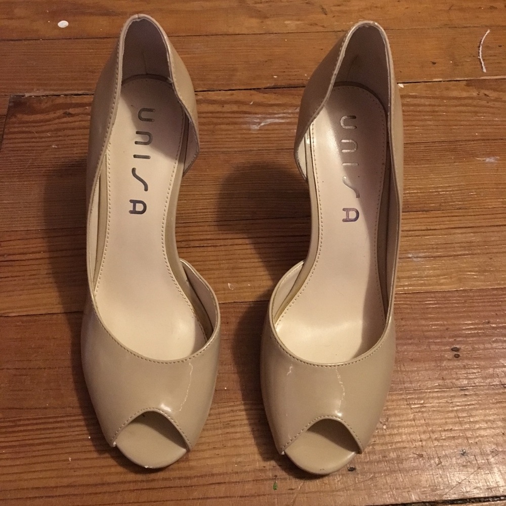 Nude 3 inch heels
